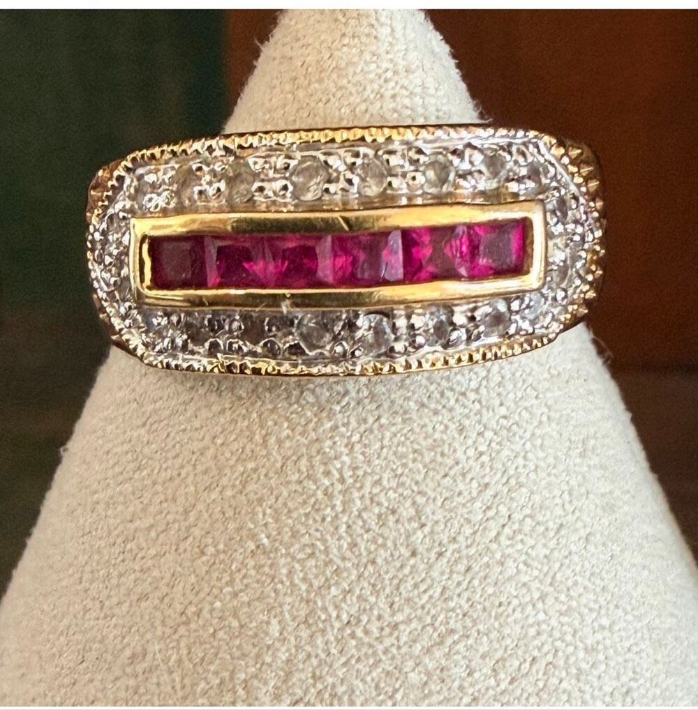Statement Ring with pink Channel-Set Stones